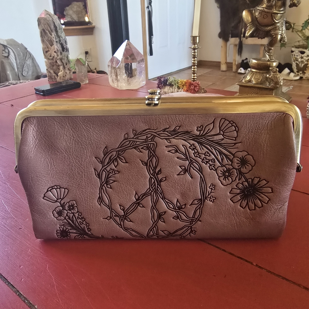 HOBO Peace Clutch Leather